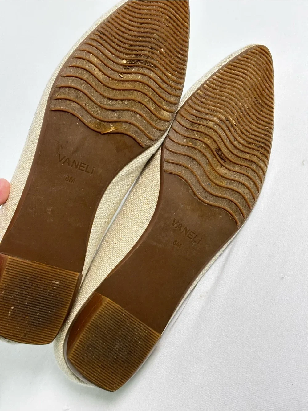 VANELi Womens 8M Beige Linen Loafers Tortoise Chain Pointed Toe Flats
